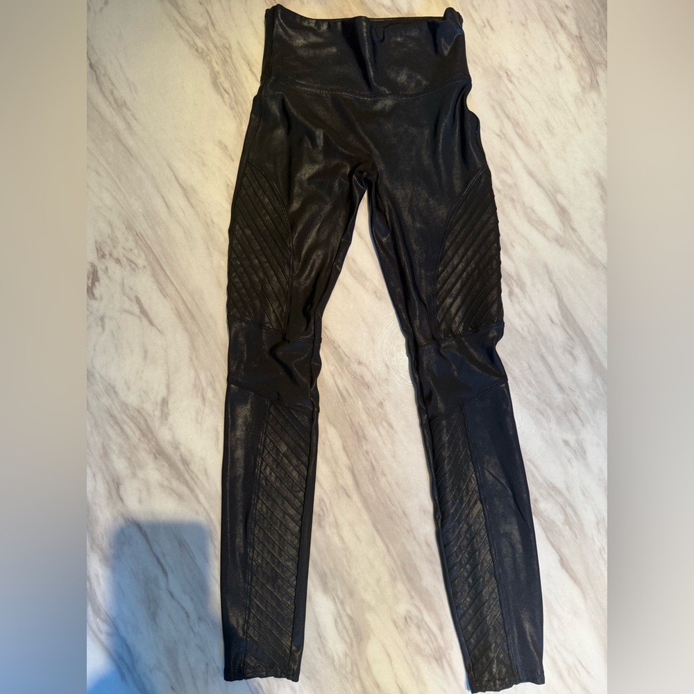 SPANX MOTO leggings Size Small